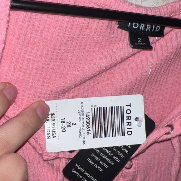 2x Torrid pink tank top (with lace up front) - Picture 3 of 4